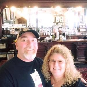 Meet your Posher, Raynjulie